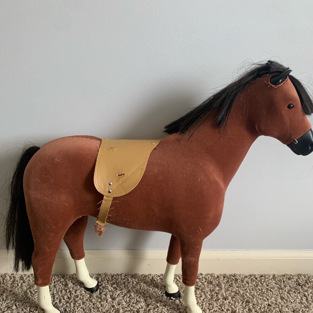 American girl doll horse, with saddle